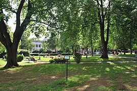 Parken sett fra nordøst Foto: Helge Høifødt