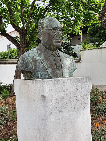 File:Alberto Pereira Gonçalves Odivelas 05.jpg