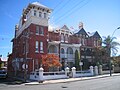 A row of Federation Queen Anne-Filigree grand-terraces, Perth (c.1897).[66]