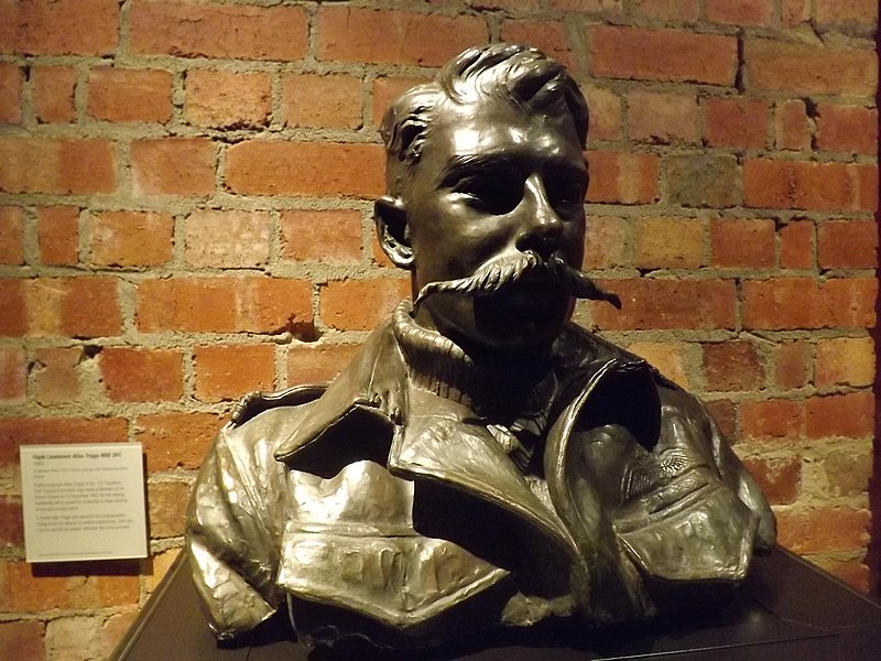 File:Bust of Flight Lieutenant Allan Triggs.jpg