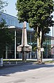 Metallskulptur Schwert des Geistes vor der Stadthalle