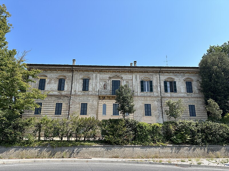 File:Villa Vismara.jpg