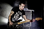 Thumbnail for File:Simon Gallup 2012.jpeg