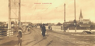 Elgeseter bru fotografert i 1914.