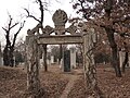 The cemetery of Confucius was attacked by Red Guards in November 1966.[24][27]