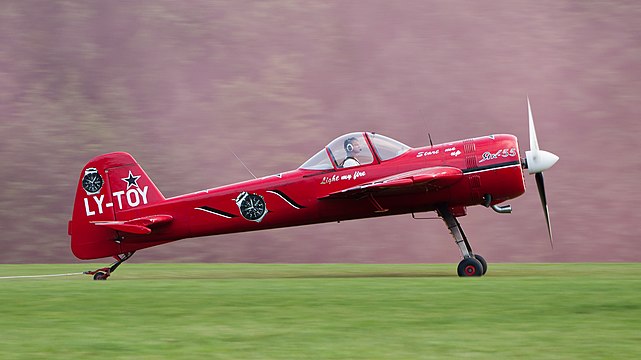 Yakovlev Yak-55 (built in 1990).