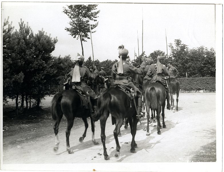 File:An Indian Cavalry escort to the C. in C. (Blendecques, France). Photographer- H. D. Girdwood. (13875479545).jpg