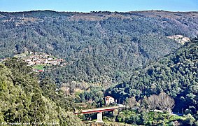 Vale do Rio Mondego - Penacova - Portugal (51024100052).jpg