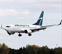 Boeing 737-700 llegando al Aeropuerto Internacional Regina