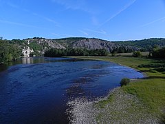 La dordogne a cote du Chateau de la treyne , pont de la D43 - panoramio.jpg