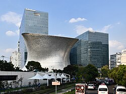 La Plaza Carso y el Museo Soumaya, en México.