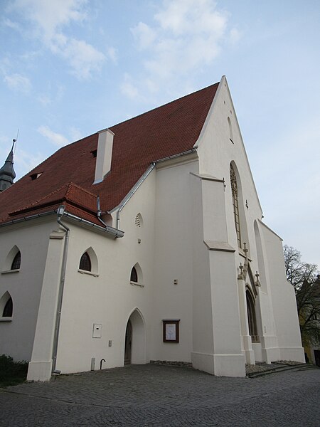 File:Monastery Church in Sighișoara 01.jpg