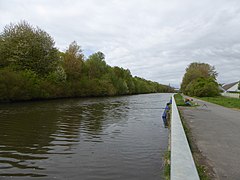 La Bassée le canal d'Aire en2017 (1).jpg