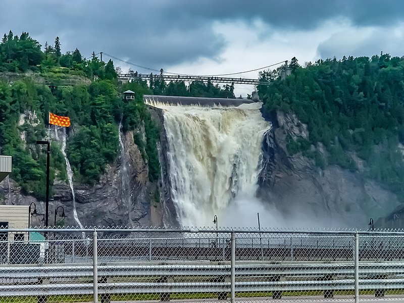 File:Waterfalls Montmorency (39439410585).jpg