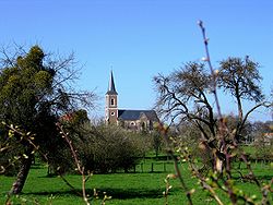 De Sint-Martinuskerk van Genoelselderen (2 april 2005)