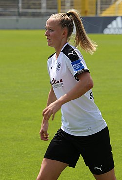 Lea Schüller