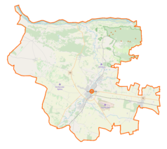 Mapa konturowa powiatu sochaczewskiego, blisko centrum na prawo znajduje się punkt z opisem „Żelazowa Wola”