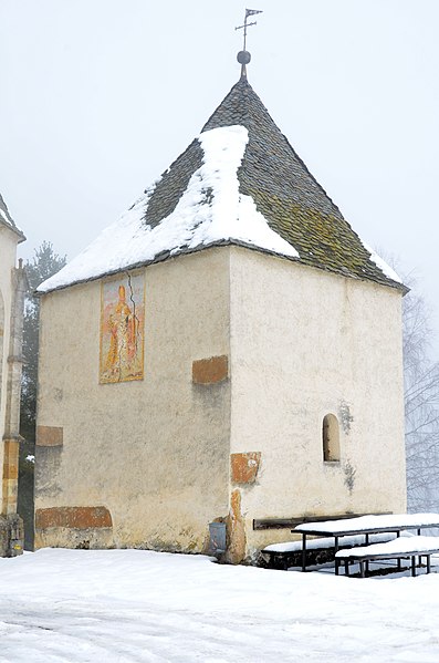 File:Magdalensberg Wolfgangskapelle 04042013 087.jpg