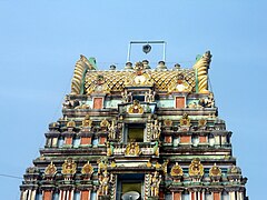 Near view of Gopuram, Ryali temple.JPG