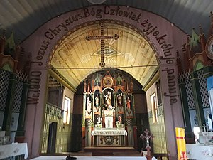 Altar da igreja da comunidade polonesa de São Mateus do Sul, no Paraná.