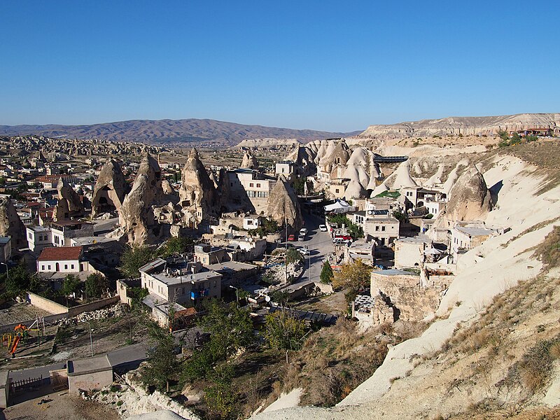 File:Town of Göreme - 2014.10 - panoramio.jpg