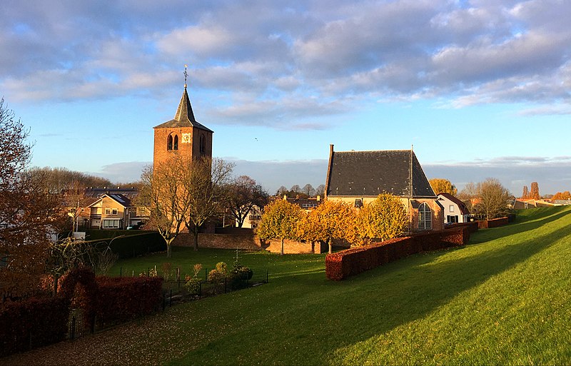 File:Church of Gendt.jpg