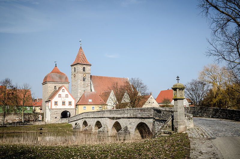 File:Ornbau, Altmühlbrücke und Altstadt-001.jpg