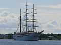 Kruīzu burinieks "Sea cloud II" Rīgas ostas akvatorijā