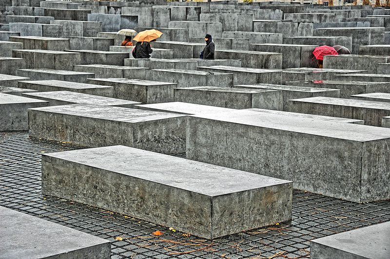 File:Holocaust-Denkmal in Berlin (tone-mapping).jpg