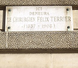 Plaque au no 11.