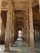 Arcade pillars