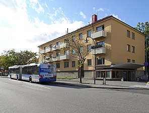 Badstrandsvägen 36 (f.d. Biograf Orkanen), arkitekt Hagstrand & Lindberg.