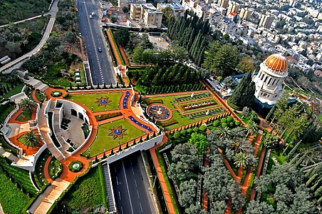 Aerial view of the bridge terrace behind the Shrine of the Báb