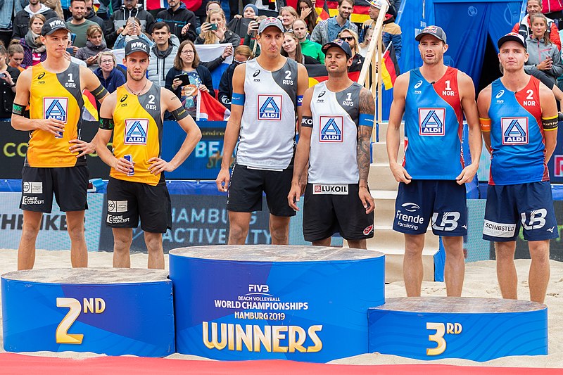 File:2019-07-07 BeachVolleyball Weltmeisterschaft Hamburg 2019 StP 0833 LR by Stepro.jpg