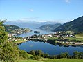 Norheimsund ved Hardangerfjorden, med Folgefonni i bakgrunnen.