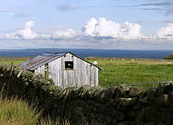 Bothy on Skelding Moor - geograph.org.uk - 5533342.jpg