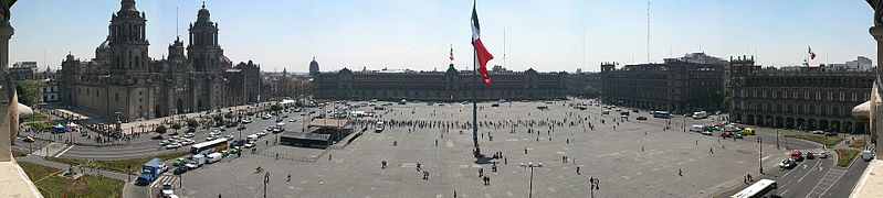 File:Zocalo Panorama seen from rooftop restaurant.jpg