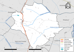 Carte en couleur présentant le réseau hydrographique de la commune