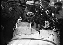 Photo d'Achille Varzi dans sa voiture au Grand Prix de Monaco 1933.