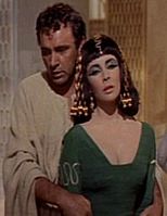 Elizabeth Taylor och Richard Burton i Cleopatra 1963.