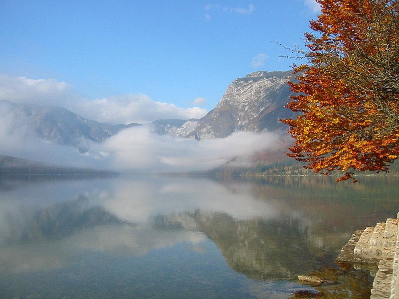 File:BohinjJezero7.JPG