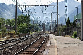 Vue de la gare en direction de Modane et le pont-rail au-dessus de l'Arvan.