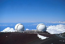 8. Mauna Kea en la Isla de Hawái es la montaña más alta de la Tierra , medida desde la base hasta la cumbre.