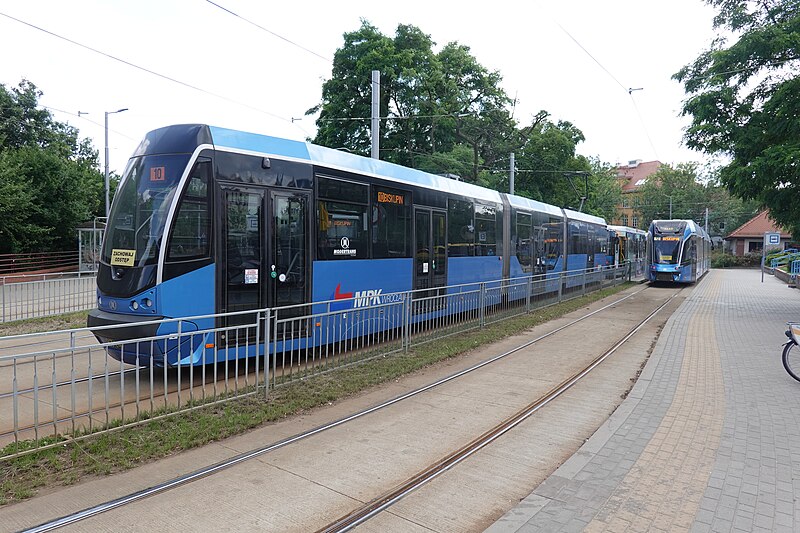 File:Leśnica tram 2024 2.jpg