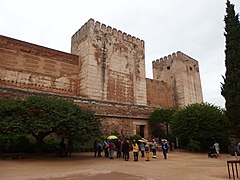 Granada, Alhambra, Torres Quebrada y del Homenaje (2).jpg