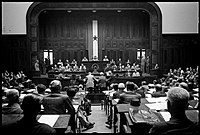 O parlamento em 1945