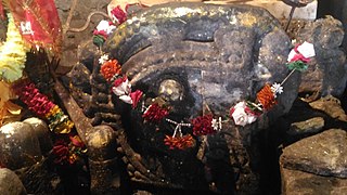 An unknown deity's idol - considered as the main deity at Bindeshwar temple