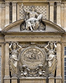 Detail of the facade facing the Cour de Drapers