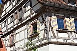 Gestalterisch betonte Holznägelköpfe im Fachwerk vom Bandhaus, ehemalige Küferei und Klosterkeller von 1478, Kloster Blaubeuren