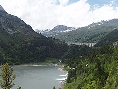 Barrage de Plan d'Amont et lac de Plan d'Aval, sur la commune d'Aussois, en 2008.